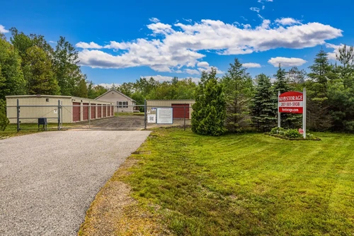 KO Storage of Berwick - School St storage facility exterior view
